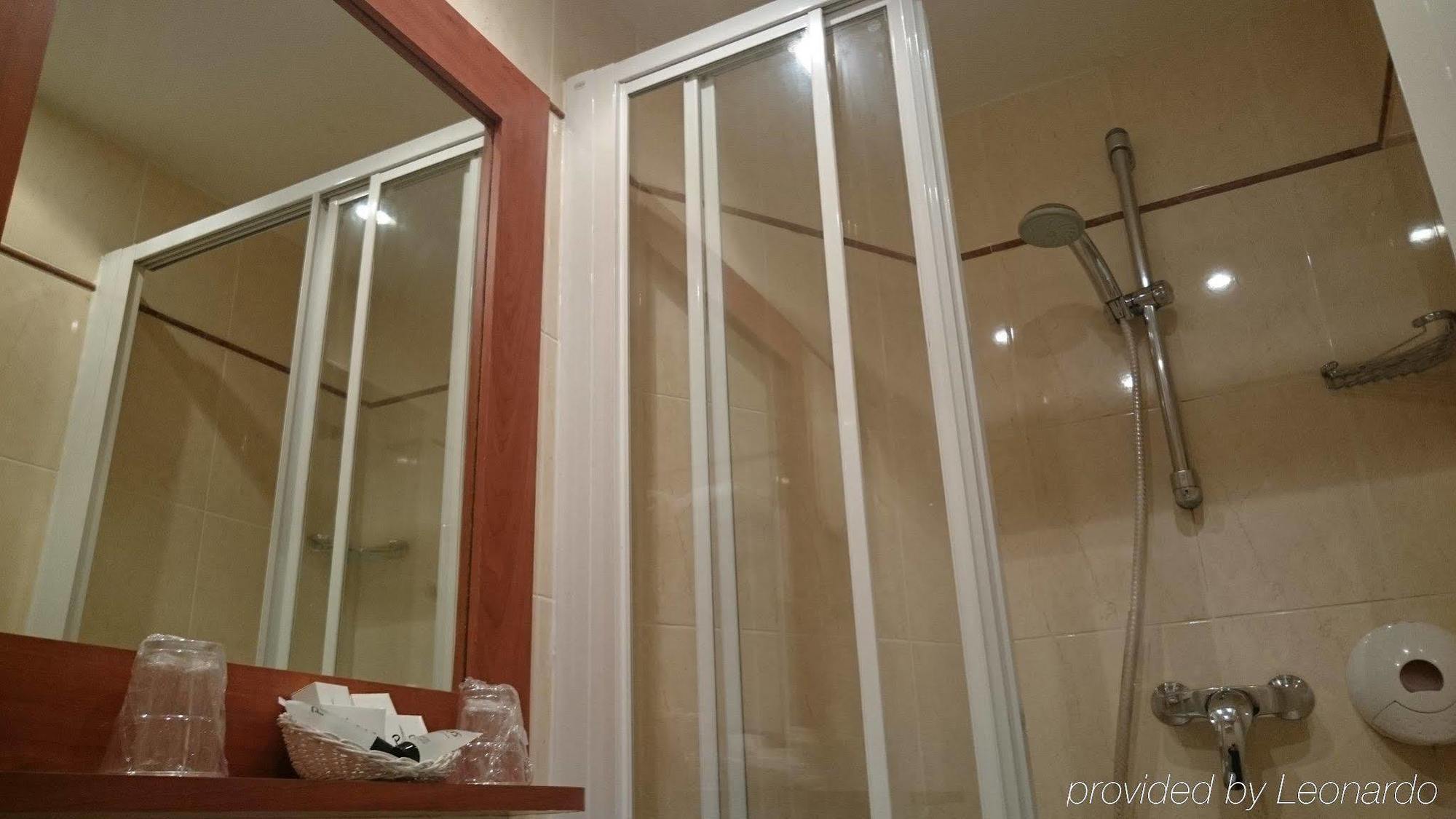 Hotel De Geneve Παρίσι Εξωτερικό φωτογραφία